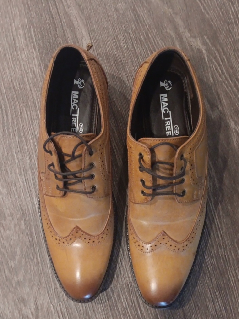 Men’s Brown Wingtip Oxford Dress Shoes